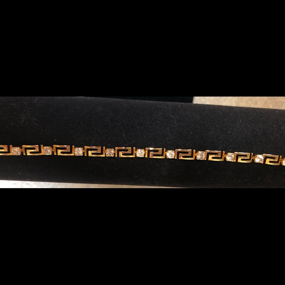 Avon NWOT Gold-tone and CZ Tennis Bracelet. **FINAL CLEARANCE** - Picture 1 of 5